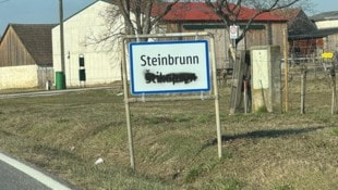 Schmier-Attacke auf die Ortstafeln