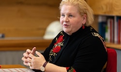 Gesundheitsministerin Korinna Schumann blickt in der „Krone“ auf das erste Regierungsjahr ...