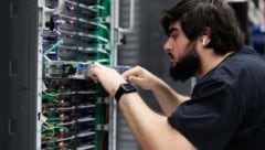 Beschäftigte in der IT legen die Arbeit nieder. 