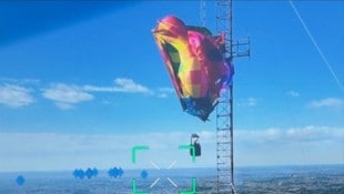 Trotz der beunruhigenden Situation seien die Insassen des Heißluftballons „ruhig und kooperativ“ ...