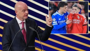 FIFA-Boss Gianni Infantino (li.) nahm den Rassismus-Vorfall um Benfica-Profi Gianluca Prestianni ...