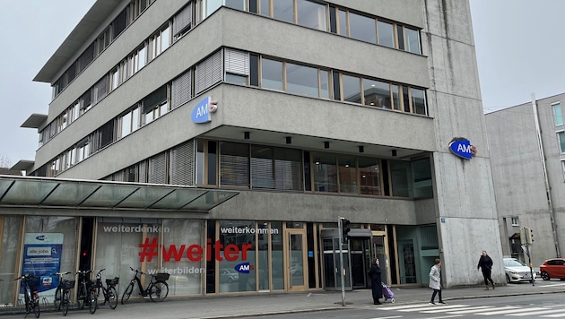 Beim AMS bereitet man sich bereits auf eine Kündigungswelle bei Elko König vor.