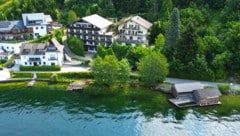 Das betroffene Anwesen samt Bootshaus direkt am Traunsee
