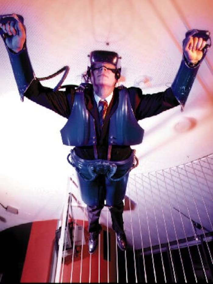 Als 1996 das Ars Electronica Center eröffnet worden ist, war der Flugsimulator „Humphrey“ die ...