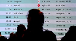 Flugausfälle, Stornos, geschlossene Flughäfen – die Folgen des Angriffs auf den Iran bekommen ...