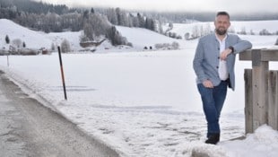 Ortschef Fanninger will auf der Wiese die Flächen für Gewerbe in Unternberg erweitern.