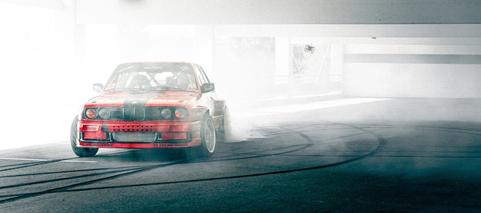 Quietschende Reifen und extrem viel Rauch: Die Messebesucher feiern die Shows, Anrainer klagen ...