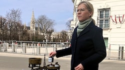 „Die Superreichen können es sich weiterhin richten“, konstatiert Grünen-Chefin Leo