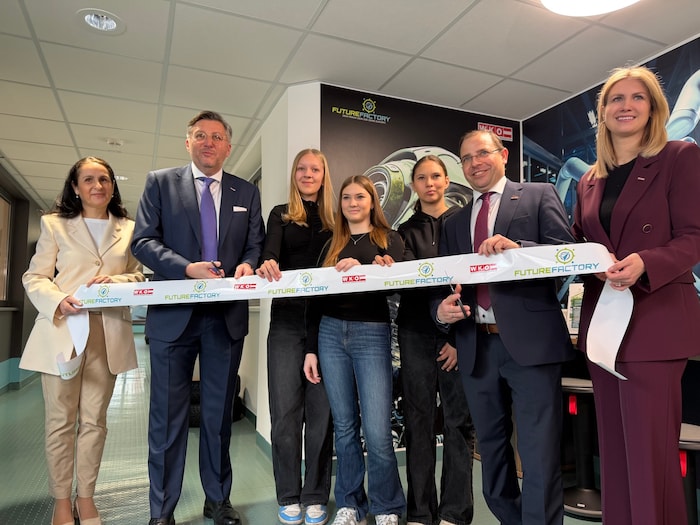 Eröffnung der „Future Factory“.