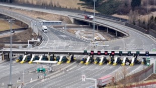 Die Mautstelle in St. Michael: Autos sollen nach der Modernisierung noch schneller abgefertigt ...