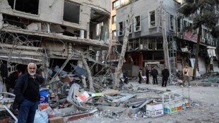 Die Lage im Iran bleibt angespannt: Am Samstagvormittag berichteten Staatsmedien von schweren ...