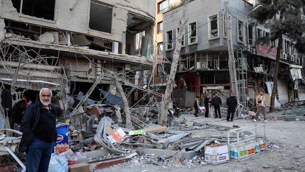 Die Lage im Iran bleibt angespannt: Am Samstagvormittag berichteten Staatsmedien von schweren ...