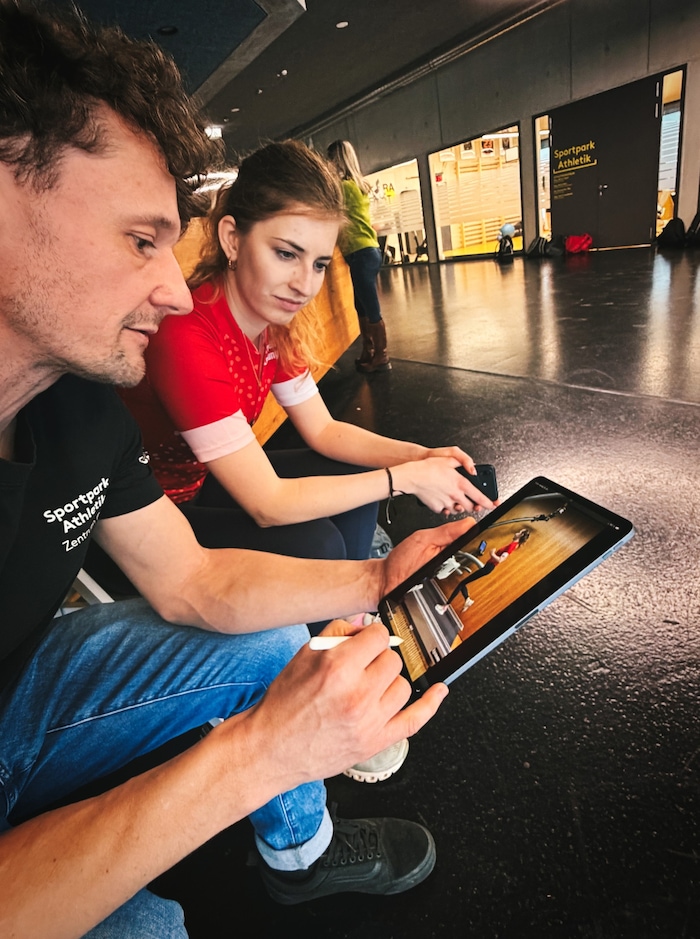 Danach gibt‘s vom Profi Anregungen und Tipps, wie man noch schneller und effizienter läuft. Ein ...