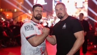 Österreichs Armdrücker-Aushängeschild Markus Liebminger (re.) und Armwrestling-Austria-Obmann ...