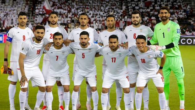 Sollte der Iran seine Teilnahme an der Fußball-WM absagen, drohen ihm Geldstrafen und ...