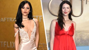 Jenna Ortega (l.) im „Luxus-Nachthemd“ bei den Actor Awards, Caitríona Balfe im verführerischen ...