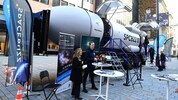 Bis Samstag ist die Rakete am Sparkassenplatz in Innsbruck zu bestaunen. Das Projekt soll primär ...