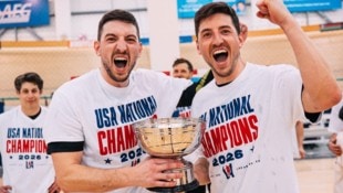Max (l.) und Alex Hermann kehrten aus der Handball-Pension zurück und holten den US-Titel mit ...