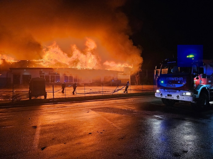 Der Großbrand Ende September 2024 hat die Halle vernichtet.