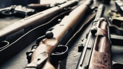 Bei dem Mann wurden mehrere Waffen sichergestellt (Symbolbild).