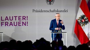Bundespräsident Alexander Van der Bellen bei der Veranstaltung „LAUTER! FRAUEN!“ in der Hofburg