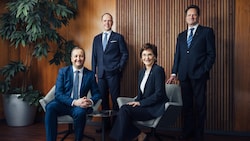 Der neue Vorstand der Hypo Tirol Bank: Andreas Stadler, Markus Hildmann, Claudia Höller mit ...