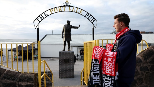 Letzter in der dritten englischen Liga, aber im Achtelfinale des ältesten Pokalwettbewerbs der ...