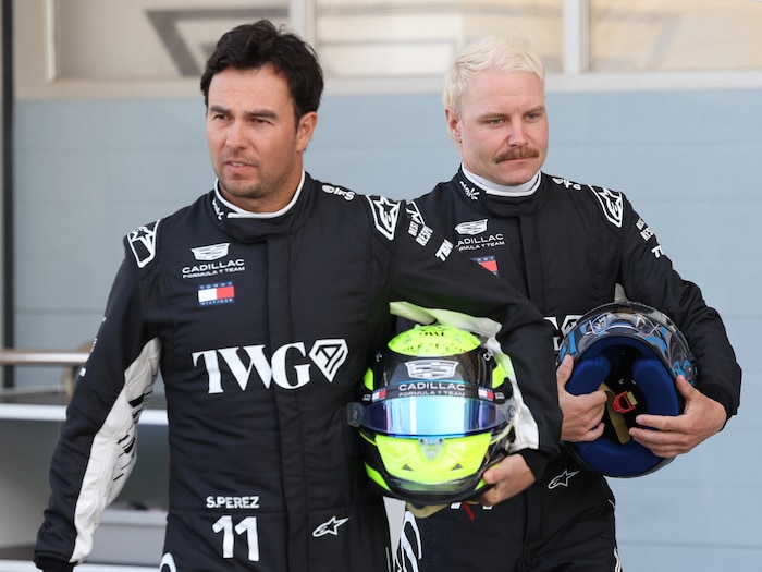 Sergio Perez (l.) und Valtteri Bottas (r.) sind zurück im Grid.