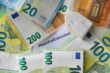Wie sehr uns die hohe Teuerung der vergangenen Jahre in Euro kostet, ist nun amtlich. 