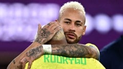 Neymar leidet mit seinem Freund mit.