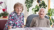 Zwei starke Frauen: die 107-jährige Maria Stockner und ihre Schwiegertochter Christl