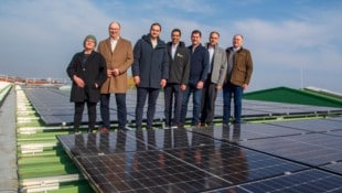 Wallerns Vizebürgermeisterin Sonja Summer, Bürgermeister Ernst Oroszlan, Lukas Haider, ...