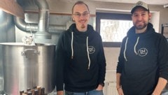 Thomas Winkler (rechts) und Harald Kristen in ihrem Kapfenberger Brau-Labor 