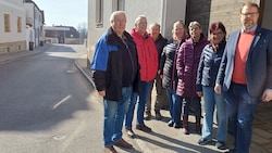 ÖVP-Vizebürgermeister Florian Kamleitner (re.) hilft beim Wunsch nach mehr Sicherheit.