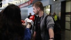 Am Mittwoch werden noch viele emotionale Momente in Schwechat erwartet. Die ersten Österreicher, ...