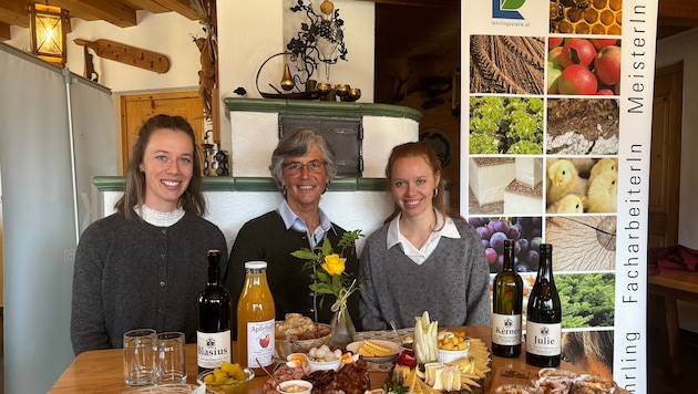 Frauenpower in Ranggen (v. li.): Martina, Maria und Barbara Gutleben vom gleichnamigen Hof.