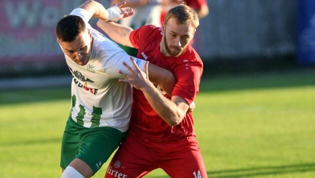 ATSV Wolfsberg mit Baumgartner (re.) und Völkermarkt mit Majanovic führen die Kärntner Liga an. ...