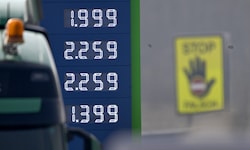 Höhere Rohstoffpreise schlagen sich schnell an den Tankstellen nieder.