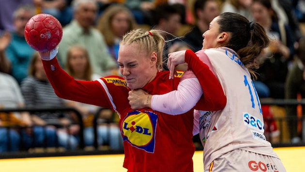 Trotz Niederlage liegen unsere Handballfrauen auf Kurs.