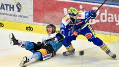 Der VSV kämpfte Linz (am Boden Collins) in Spiel 1 noch nieder, gewann 2:1