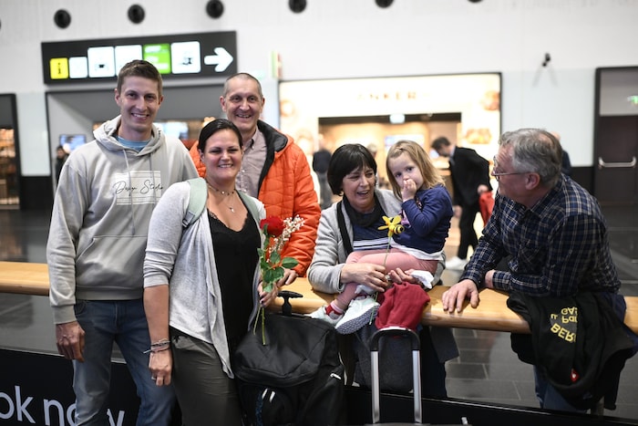 Familie Knabl ist erleichtert, dass alle gut angekommen sind.