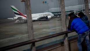 Eine Emirates A380 aus Dubai ist aktuell auf dem Weg nach Wien und soll um die Mittagszeit ...
