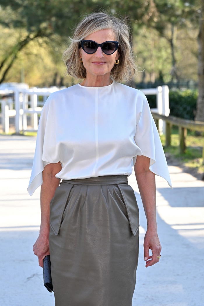 Helen Hunt steht der Bob ebenfalls ausgezeichnet.