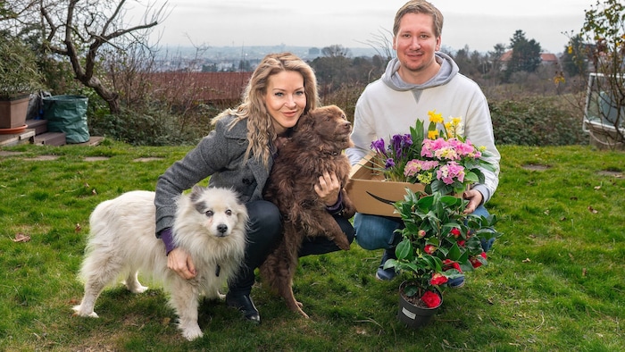 Daheim bei Simone Lugner in jener Villa, in der sie mit ihrem Mann, Richard wohnte und bis heute ...