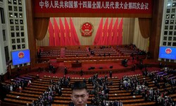 Auf dem jährlichen Treffen des Parlaments legt die Führung um Präsident Xi Jinping die ...