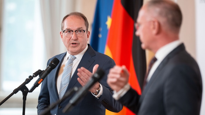 Die Innenminister Dobrindt und Karner bei einem Treffen in Wien im vergangenen Jahr
