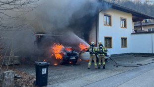 Das Feuer breitete sich sehr schnell aus.