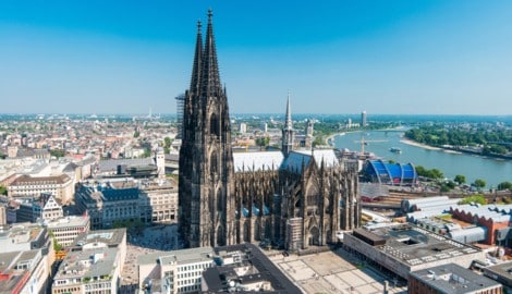 Für den Besuch des Kölner Doms müssen Touristen künftig etwas zahlen.