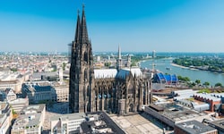 Touristen müssen künftig in Zukunft bezahlen, wenn sie den Kölner Dom besuchen wollen.