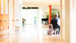 In einem Wiener Pflegeheim (Symbolbild) kam es zum sexuellen Übergriff zwischen Kollegen.